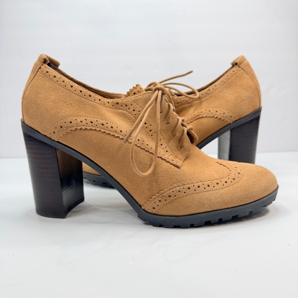 Y2K Tommy Hilfiger Women 10 Oxford Lug Heel Tan Suede Wingtip Brogue Lace Up
